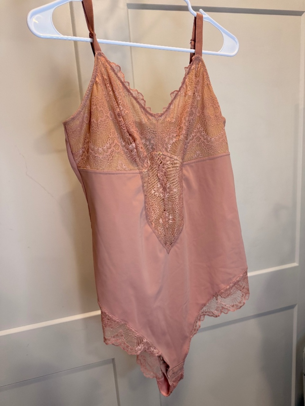 Mauve pinsy shapewear bodysuit